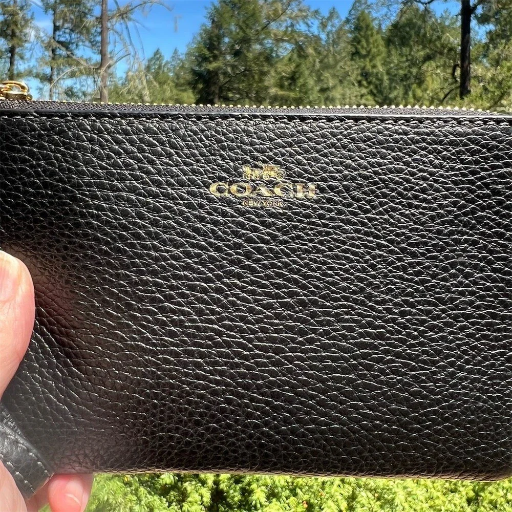 COACH Black Pebble Leather Wristlet Wallet Clutch with Gold  Hardware NWT